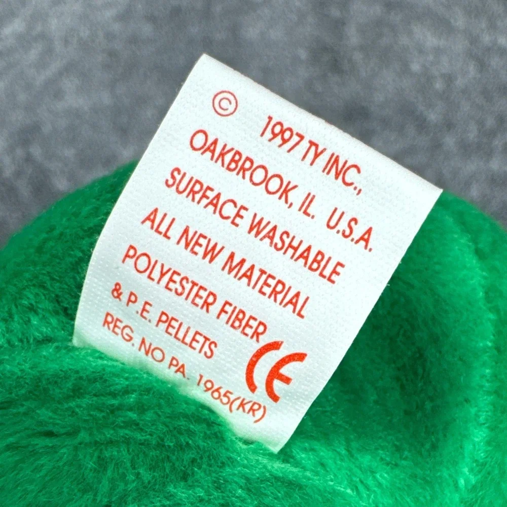Ty Beanie Baby Erin Bear 1997 Green Shamrock Plush w Tag Vintage‎